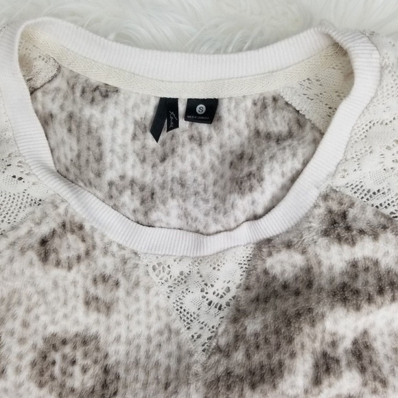 Kensie Nordstrom Women's Print Lace Sweater Small - Picture 4 of 7